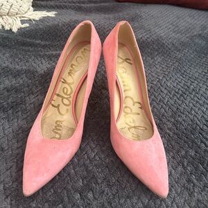 Pink suede pointy toe Sam Edelman heel